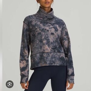 Lululemon Ready to Rulu Pullover
Colour Diamond Dye Lunar Rock size 4